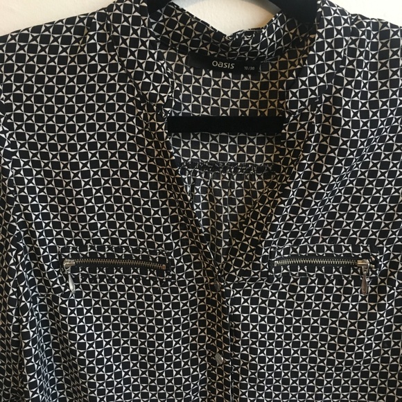 Black & White Blouse - Picture 2 of 3